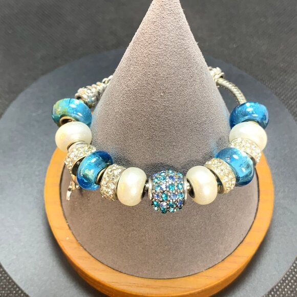 Silvertone Slide Charm Bracelet Blue Crystal Blue & White Slide Charm Adjustable - Picture 4 of 12